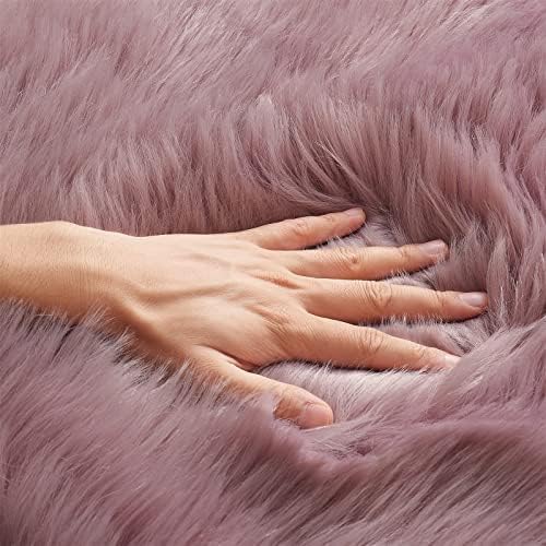 EasyJoy Ultra Soft Fluffy Shaggy Area Rug Faux Fur Rug Chair Cover Seat Pad Fuzzy Area Rug for Bedroom Floor Sofa Living Room (2 x 4 ft Rectangle, Light Purple)