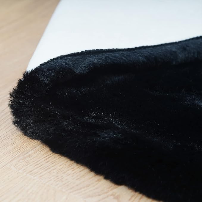 Ghouse Ultra Soft Faux Rabbit Fur Rug, Machine Washable Area Rugs for Bedroom Fluffy Rugs for Living Room, no-Shedding Carpet Sheepskin Rug Black 2x3 Feet
