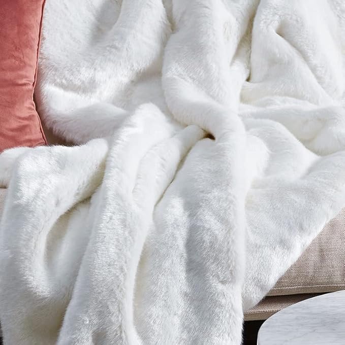 ORINOVA White Washable Faux Fur Area Rug - 8x10, Fluffy Boho Rectangle Rug for Living Room, Bedroom & Teen Room Home Decor