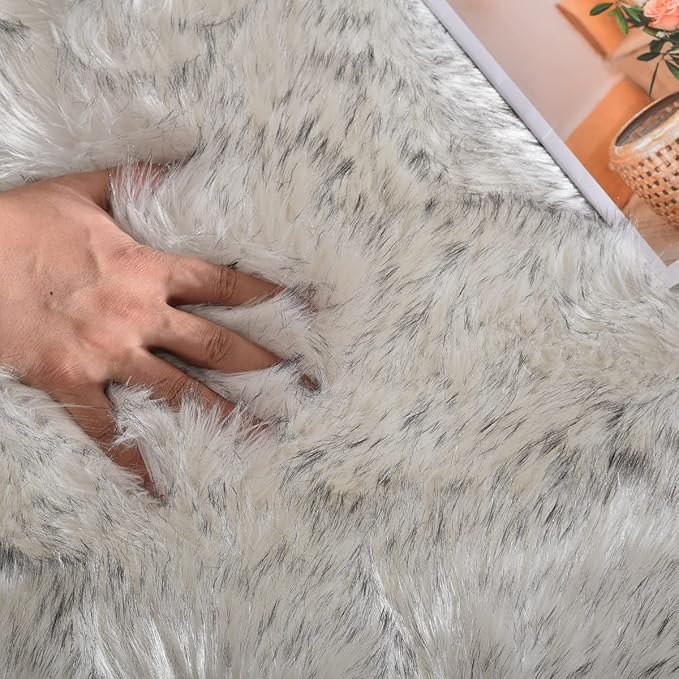 ORINOVA 5x7 Area Rug White and Gray Washable Shaggy Faux Sheepskin Fur Rug for Living Room Large Nursery Rug Teen Room Home Décor