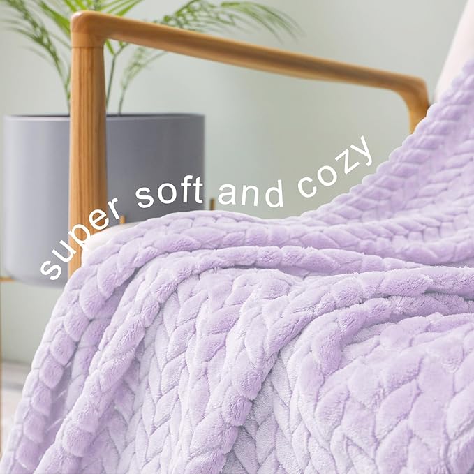 Exclusivo Mezcla Fleece Twin Size Blanket for Bed, 60x80 Inches Soft Cozy Jacquard Flannel Blankets, Lightweight Fuzzy Plush Warm for Women, Lilac Purple