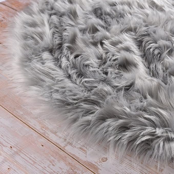 ORINOVA Shag Rug 6x9 Area Rugs for Bedroom Silver Grey Fluffy Machine Washable Faux Sheepskin Shaggy Fur Rugs for Living Room Nursery Rug