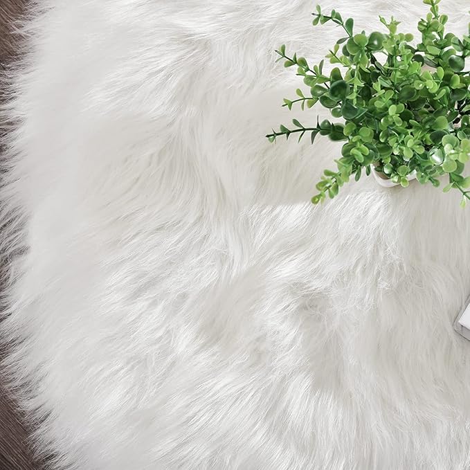 Latepis 12x12 Area Rugs for Bedroom White Faux Fur Rug Washable Super Fluffy Rug Faux Sheepskin for Living Room Floor Sofa Shag Rug Office Home Décor, Square