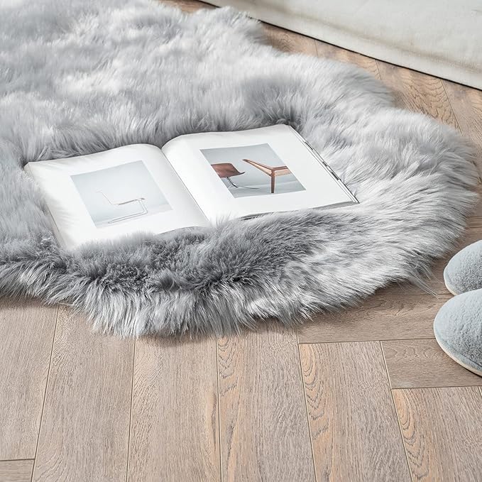 MIULEE Luxury Super Soft Fluffy Area Rug Faux Fur Sheepskin Rug Decorative Plush Shaggy Carpet for Bedside Sofa Floor Nursery 3 x 5 Feet, Grey