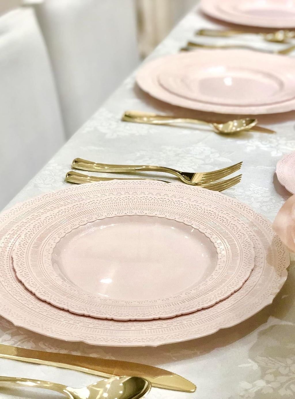 " OCCASIONS " 60 Plates Pack, Extra Heavyweight Vintage Wedding Party Disposable Plastic Plates (8.25'' Appetizer/dessert plate, Chateau in Blush/Dusty Rose Pink)