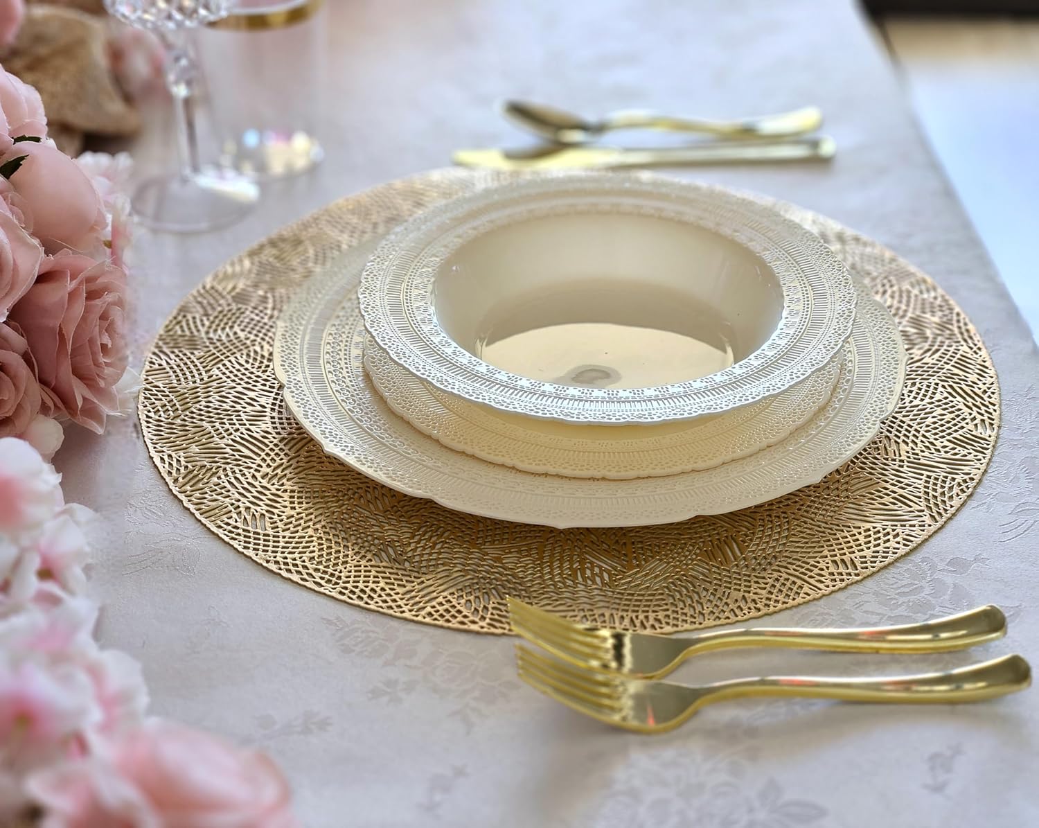 " OCCASIONS " 60 Plates Pack, Extra Heavyweight Vintage Wedding Party Disposable Plastic Plates (8.25'' Appetizer/dessert plate, Chateau in Ivory)