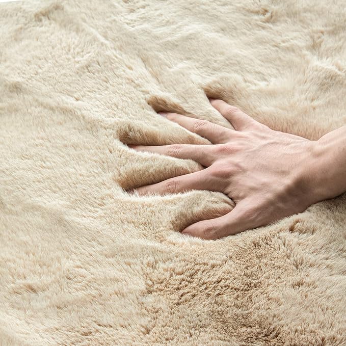 ORINOVA Light Brown Beige Washable Shaggy Round Rug 5ft Faux Rabbit Fur Rugs for Living Room Circle Nursery Rug for Bedroom Girl Room Décor