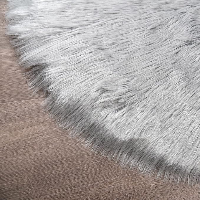 Latepis Grey Round Rugs 6ft Faux Fur Sheepskin Circle Rug for Living Room Fluffy Washable Rug for Bedroom Teen Room Dorm Cute Room Décor